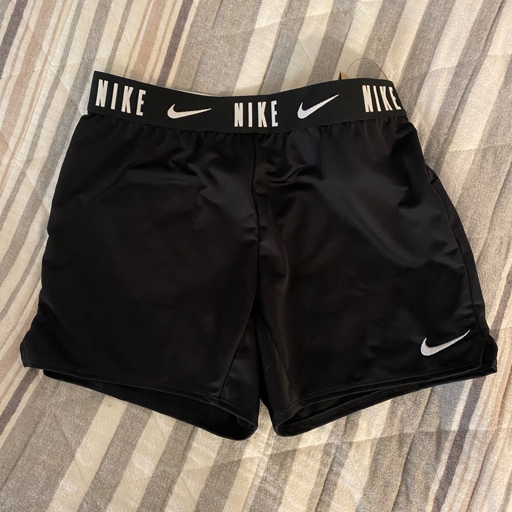 Girls Standard Fit Athletic Shorts